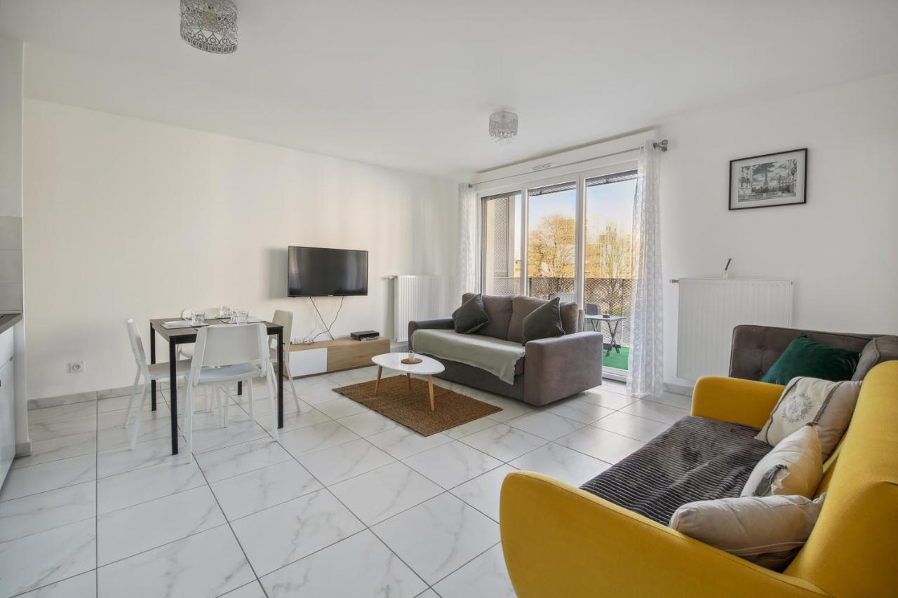 Chic Apart With Balcony Near Paris Apartment Ivry-sur-Seine Exterior foto